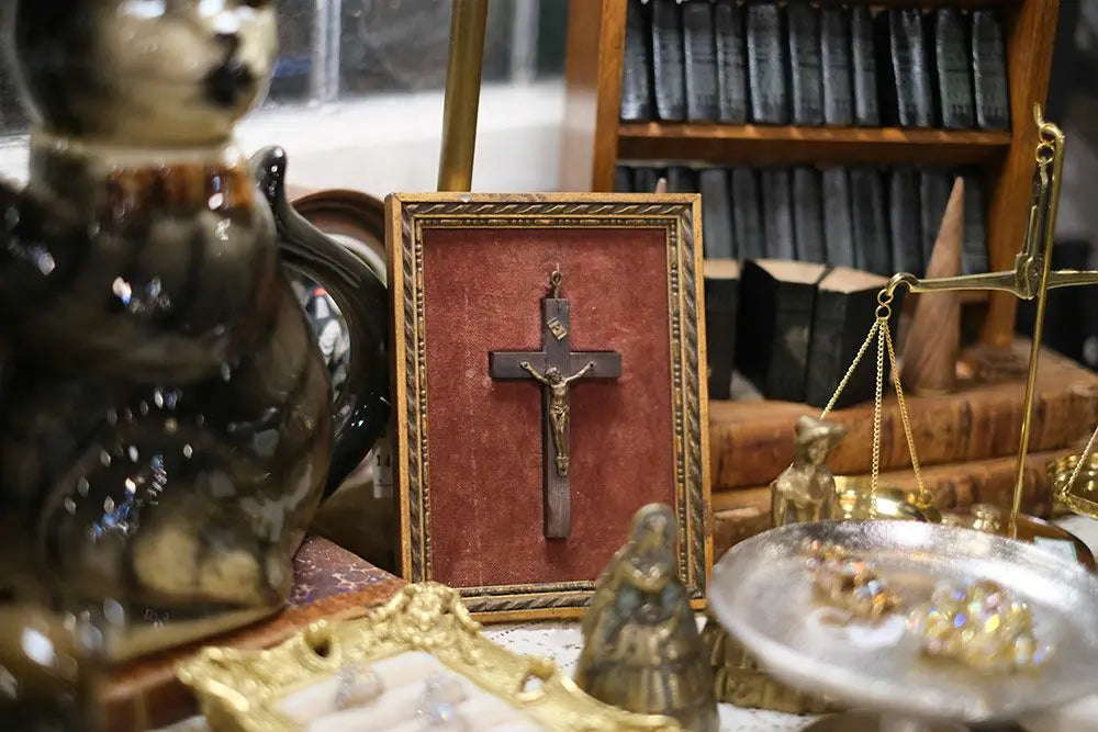 アンティーク 十字架フレーム フランス crucifix(クルーシフィクス)宗教小物 アンティーク雑貨