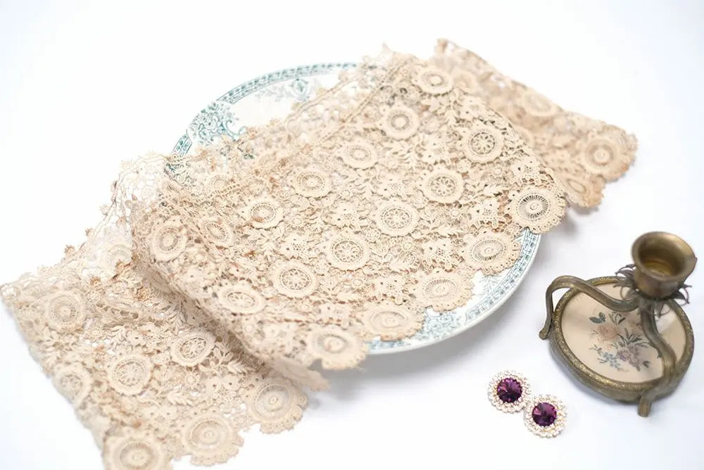 アンティーク エンブロイダリーレースB フランス 極細糸のチュールに繊細モチーフの草花刺繍 アンティーク雑貨
