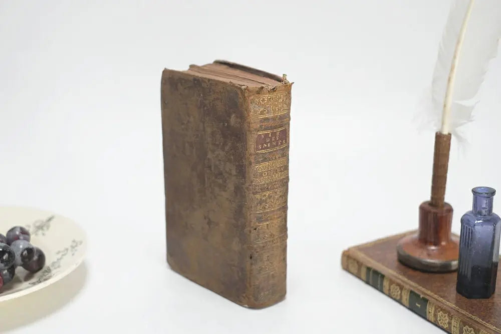 アンティークブック 1600年代 フランス 革張りの古書 アンティーク雑貨
