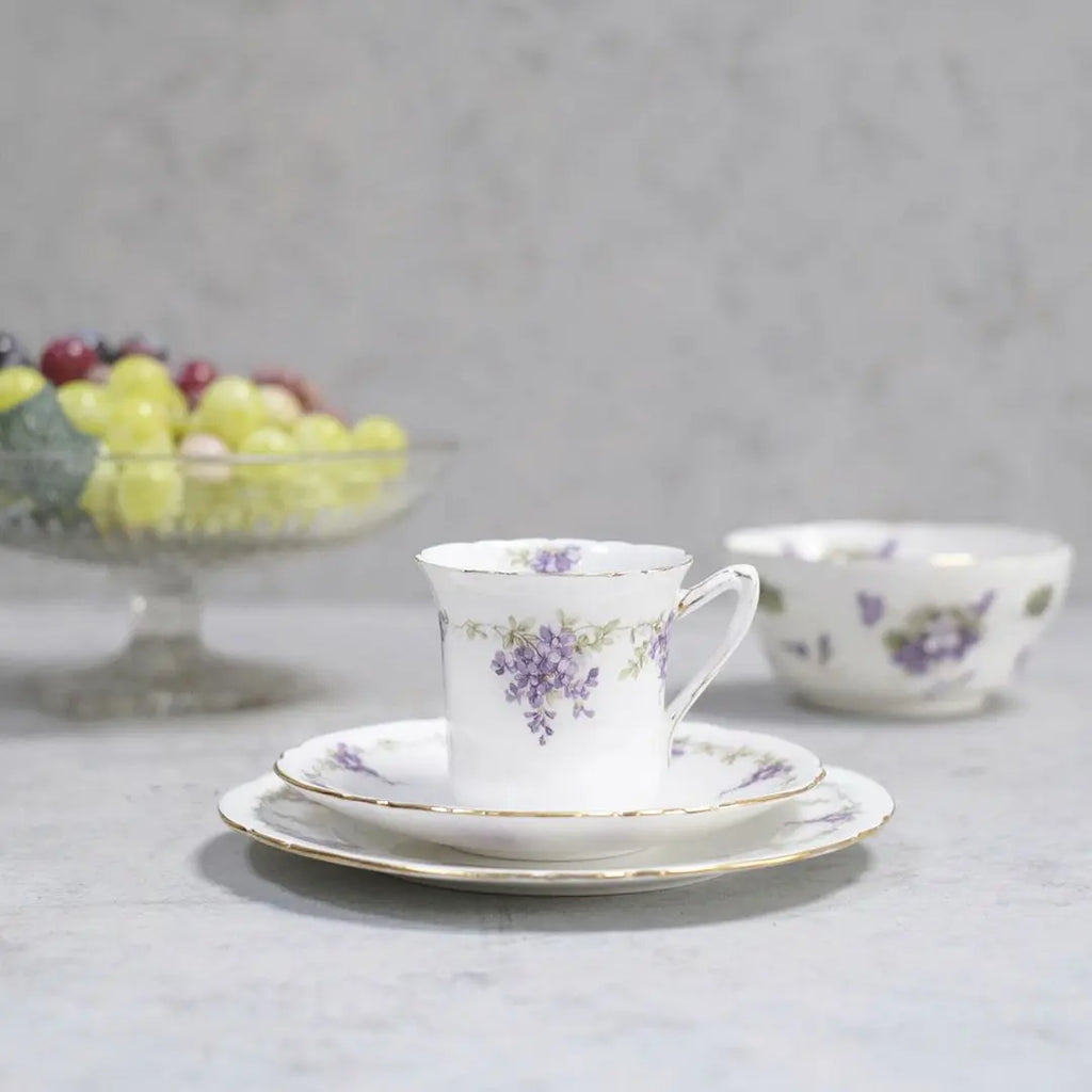 アンティーク ティーカップトリオthe Foley China Works / Violets 美しいスミレ柄 アンティーク食器