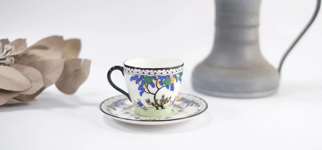 Royal Doulton(ロイヤルドルトン)のアンティーク食器一覧ページ