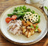 おかずの乗った美濃焼の手作りのプレート7