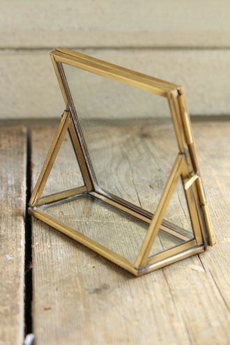 金色のシンプルなフォトフレーム2