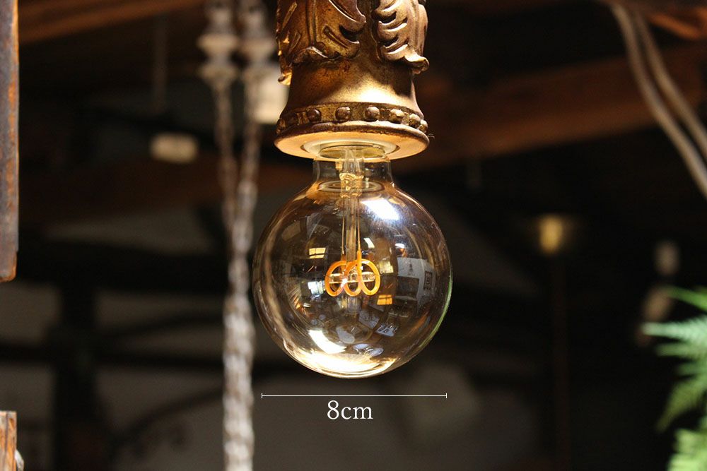 フィラメントの形がかわいいLED電球1