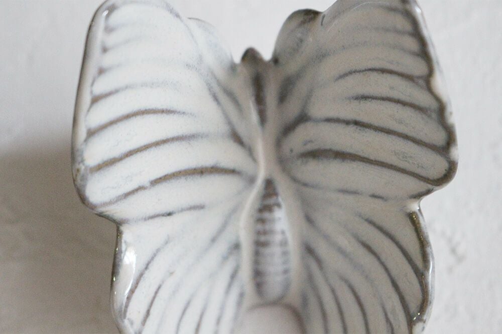 躍動感のある羽根の蝶々オブジェ6