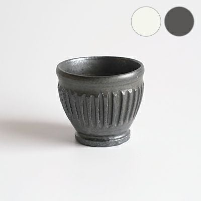手のひらサイズの陶器のぐいのみ10