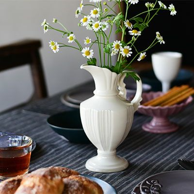優美なデザインの食器8