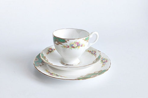 ヴィンテージティーカップトリオ TUSCAN PLANTタスカン1