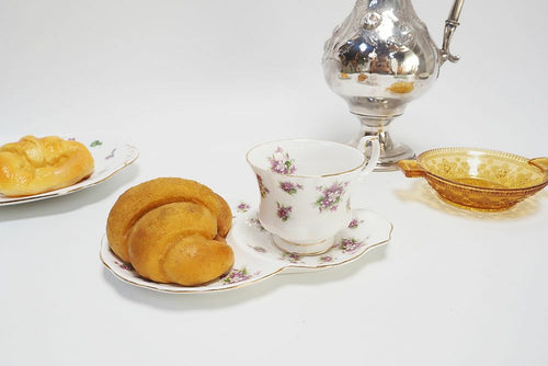 ヴィンテージROYAL ALBERT(ロイヤルアルバート)カップ&ソーサ Sweet violet イギリス バイオレット 菫