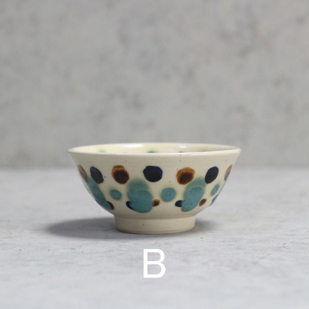やちむん 沖縄 新里みお 水玉茶碗 陶芸作家の手作りの器22