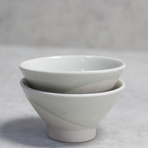 美濃焼 茶碗 白 飯椀 手触りの良い土の質感