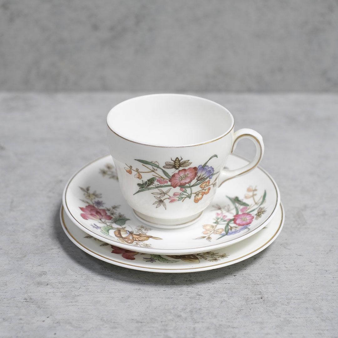 ヴィンテージティーカップ&ソーサートリオWEDGWOOD ウェッジウッド