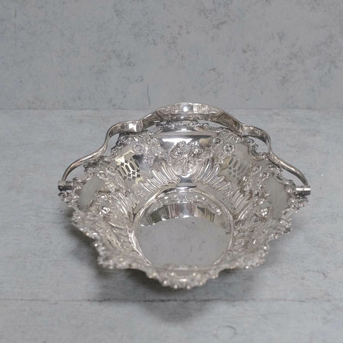 アンティーク シルバープレートフルーツバスケット 透かし細工と打ち出し模様22