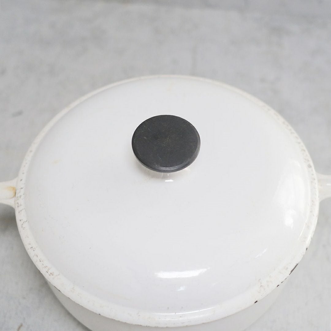 ヴィンテージ LE CREUSET(ル・クルーゼ)鍋 鉄鍋 白33