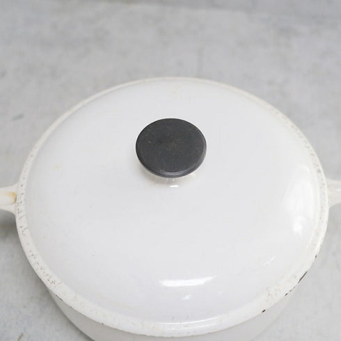 ヴィンテージ LE CREUSET(ル・クルーゼ)鍋 鉄鍋 白33