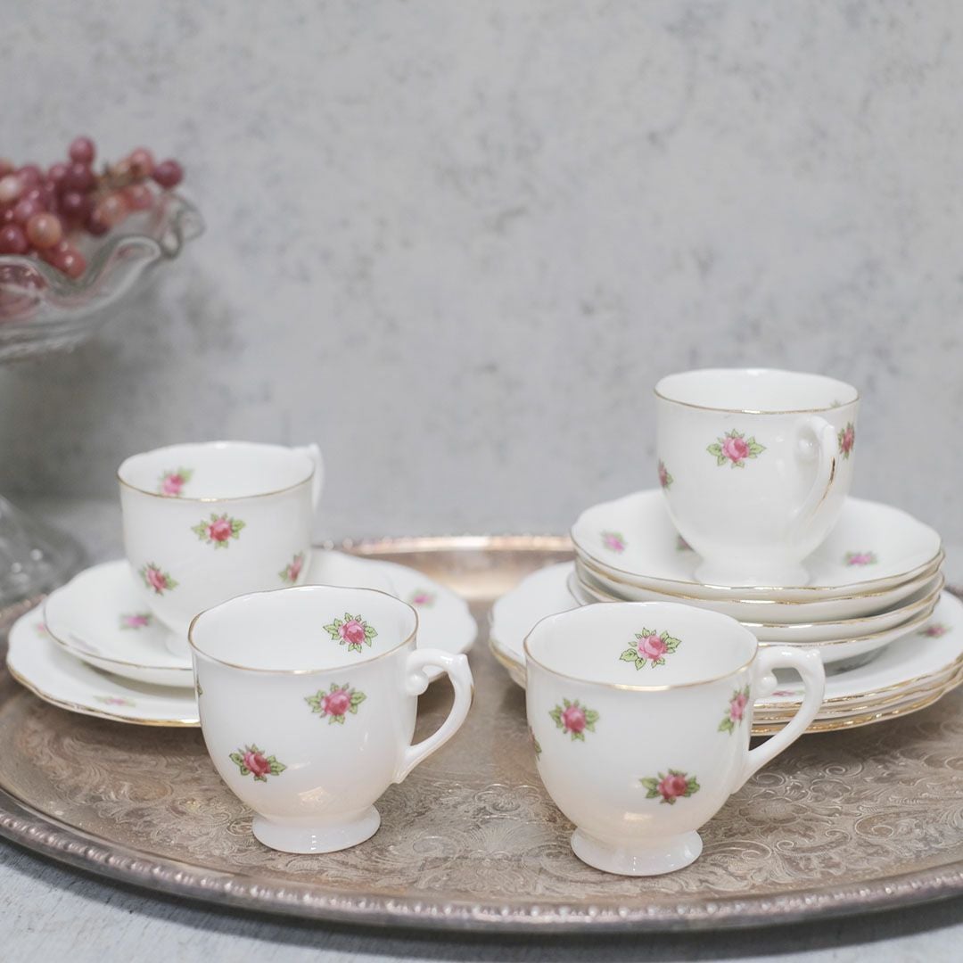 アンティーク Roslyn China ティーカップトリオ ミルクジャグ シュガーボウル アンティーク食器1
