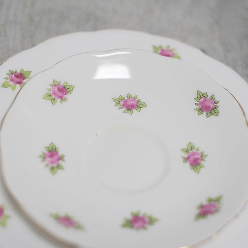 アンティーク Roslyn China ティーカップトリオ ミルクジャグ シュガーボウル アンティーク食器4