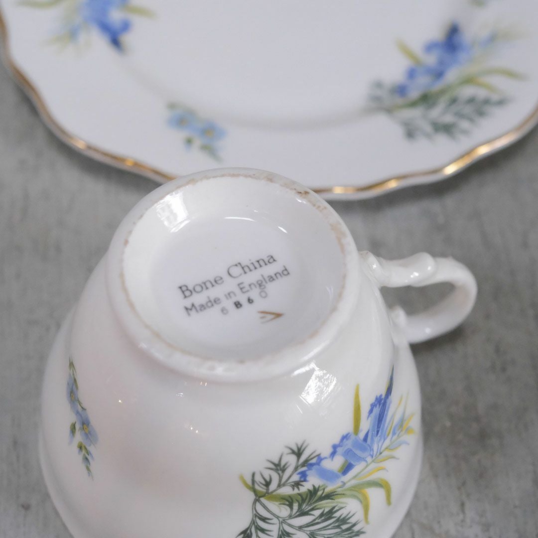 ヴィンテージティーカップトリオ Blue Trumpet Flowers イギリス77
