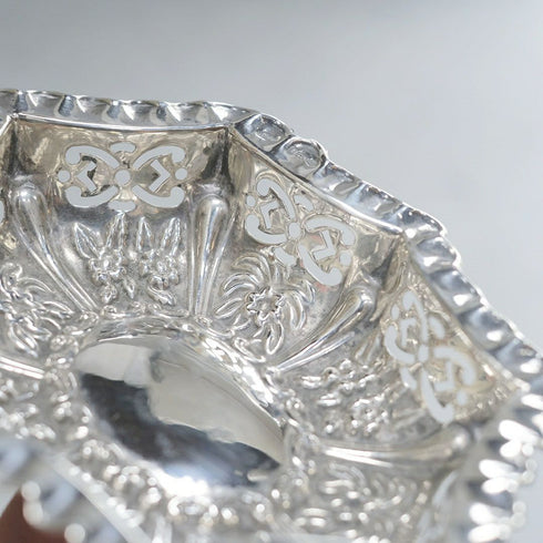 アンティーク ピンディッシュ イギリスバーミンガム スターリングシルバー アクセサリートレイ 純銀 1904年5