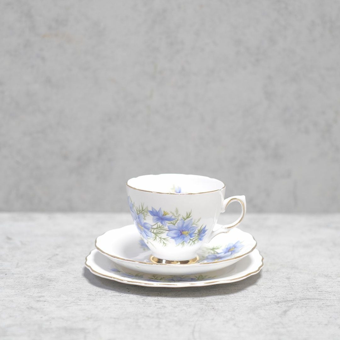 ヴィンテージティーカップトリオ Colclough(コルクラフ) ブルーフラワー イギリス22