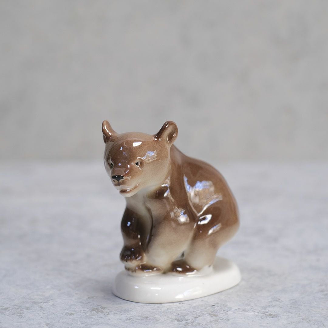 ヴィンテージフィギュリン 熊 4本脚立ち 旧ソビエト LOMONOSOV