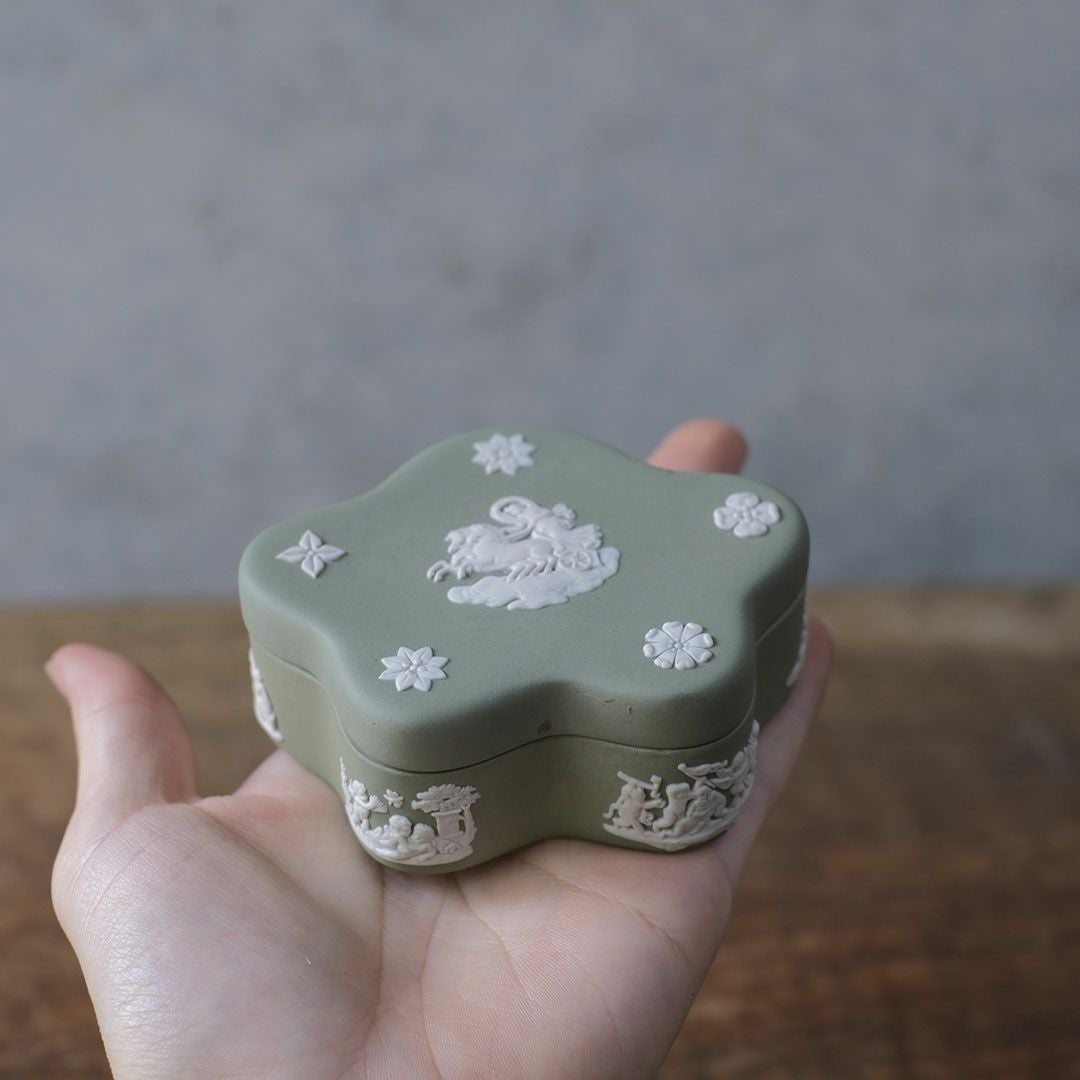ヴィンテージ WEDGWOODジャスパー小物入れ グリーン ストーンウェア