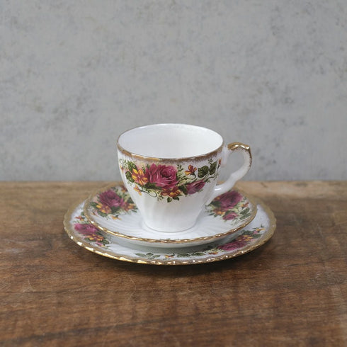 ヴィンテージ ティーカップトリオ Washington Pottery (Staffordshire) Ltd イングリッシュローズ 薔薇 アンティーク食器22
