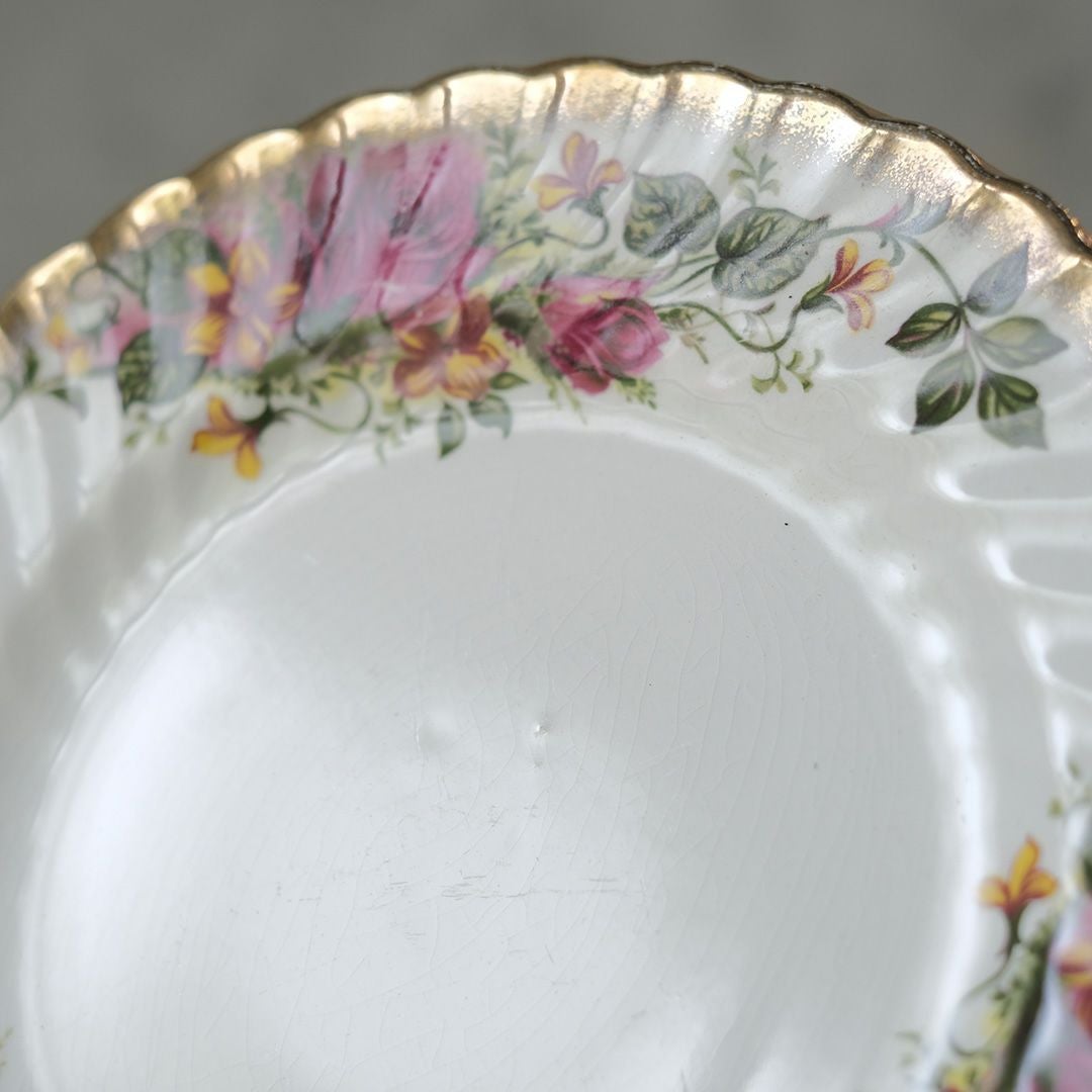 ヴィンテージ ティーカップトリオ Washington Pottery (Staffordshire) Ltd イングリッシュローズ 薔薇 アンティーク食器88