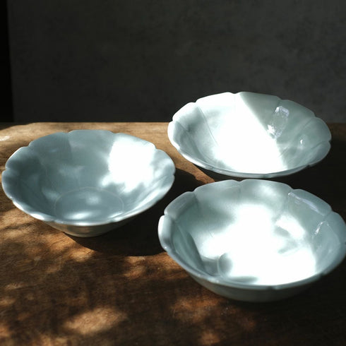岡泰造 トルコ青釉 小鉢 瀬戸焼 和食器 フラワーリムボウル33