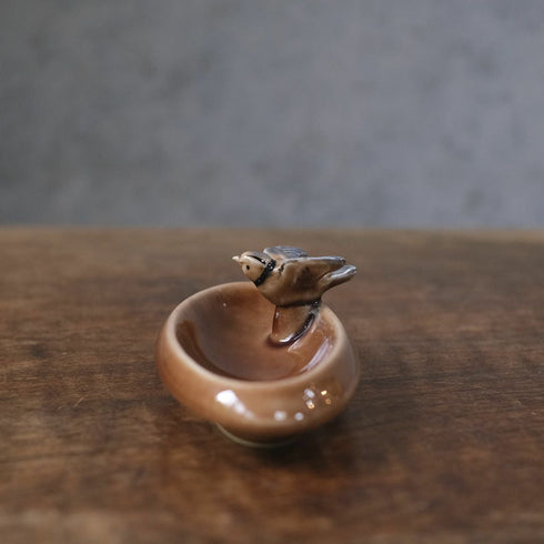 ヴィンテージ 気まぐれな小皿 イギリス WADE社 陶器の鳥の置物.