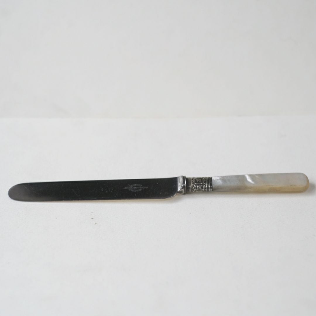 アンティーク マザーオブパール テーブルナイフ イギリス 白蝶貝のカトラリー