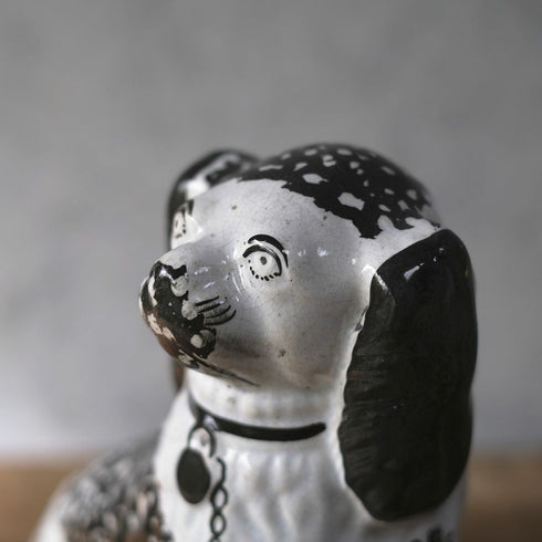 アンティークフィギュリン 犬の置物 スタッフォードシャードッグ 陶器 イギリス66