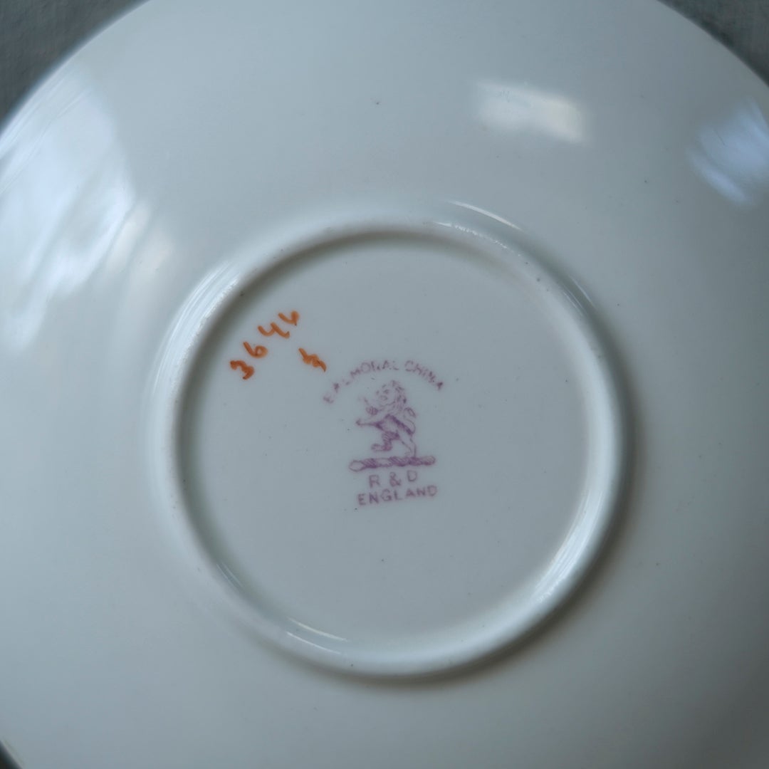 アンティーク Balmoral China リボンと薔薇のティーカップトリオ イギリス