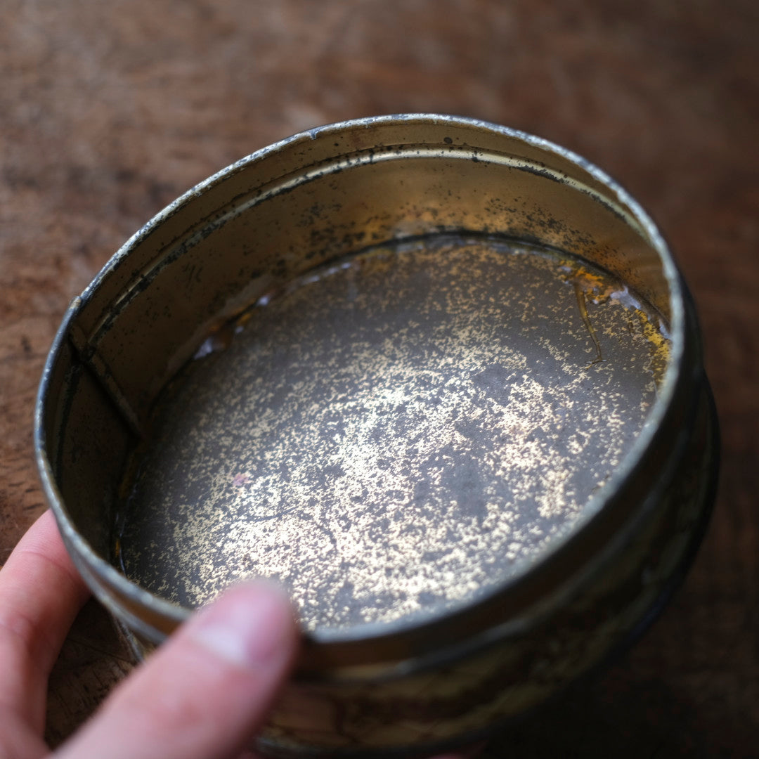 アンティーク ティンボックス チョコレート缶 Marquise de Sévigné マルキーズ・ド・セヴィニェ フランス内部