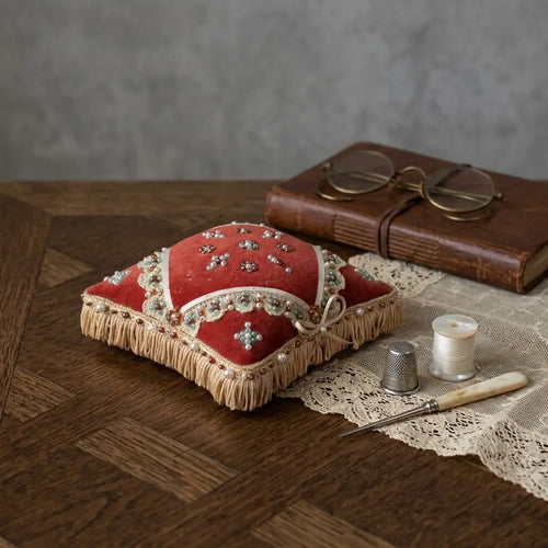 ヴィンテージ ピンクッション ビーズ刺繍 ベルベット フランス 商品イメージ