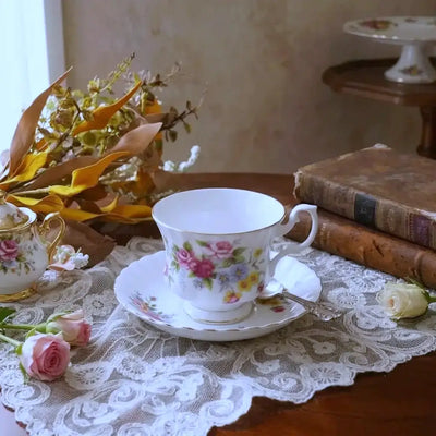 ヴィンテージ ティーカップトリオ Royal Albert ロイヤルアルバート Nosegay イギリス