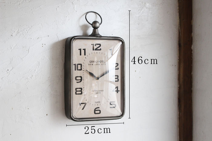 インダストリアルデザインの壁掛け時計