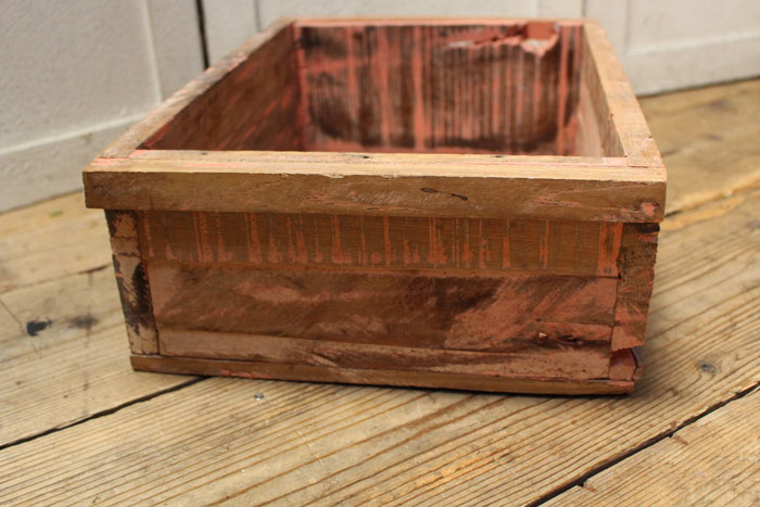 古材を使った木箱
