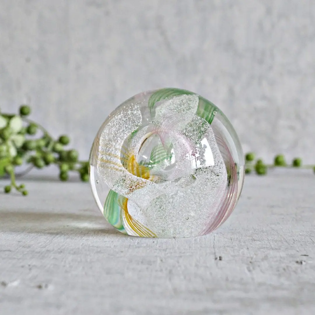 ヴィンテージガラスペーパーウェイト スコットランド 美しいガラス細工玉　ガラスボール