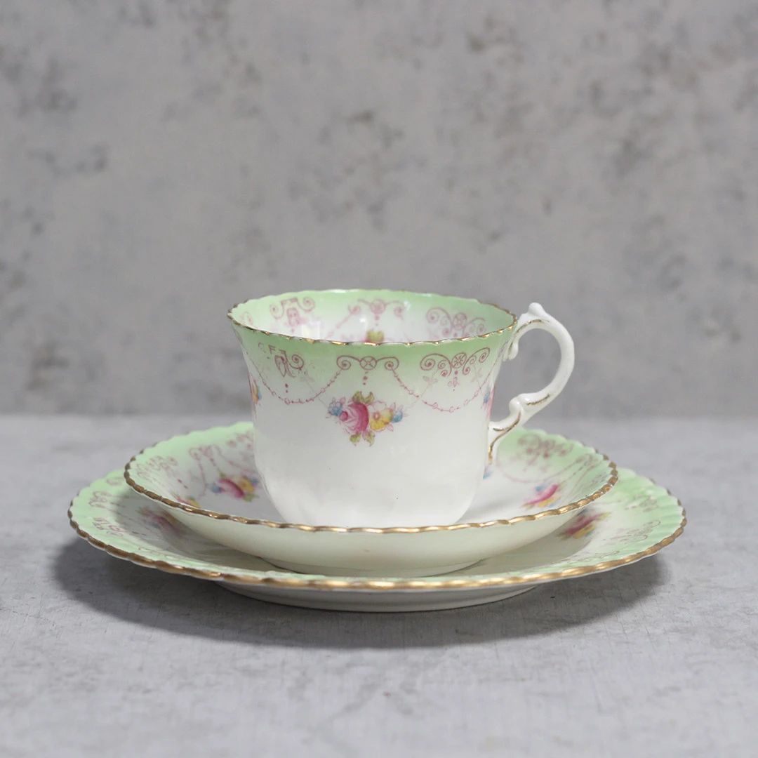 アンティークティーカップトリオ イギリス ROYAL ALBERT CROWN CHINAコーヒーカップ