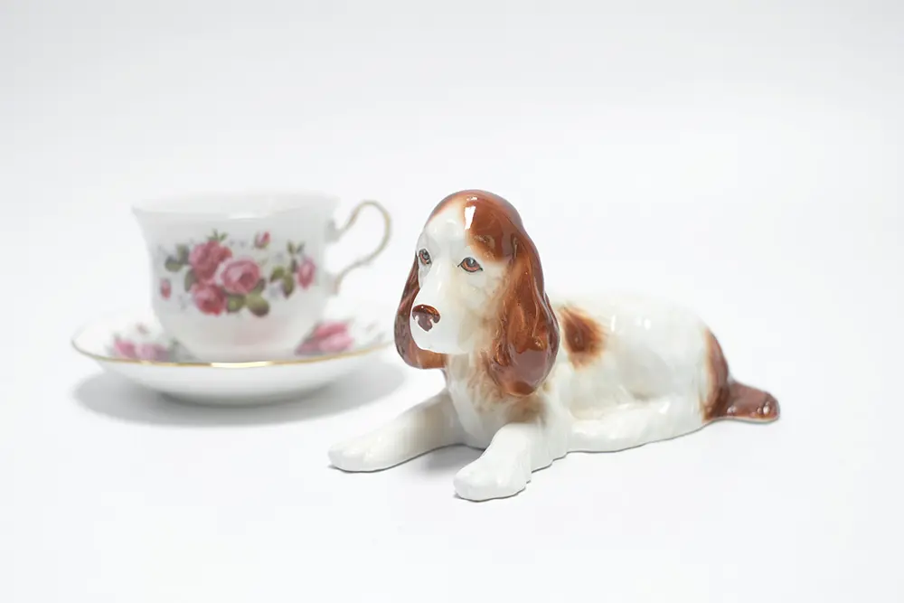 アンティーク フィギュリン スパニエル 犬の陶器オブジェ SylvaC（シルバック）製の通販 アンティークショップMALTOオンライン
