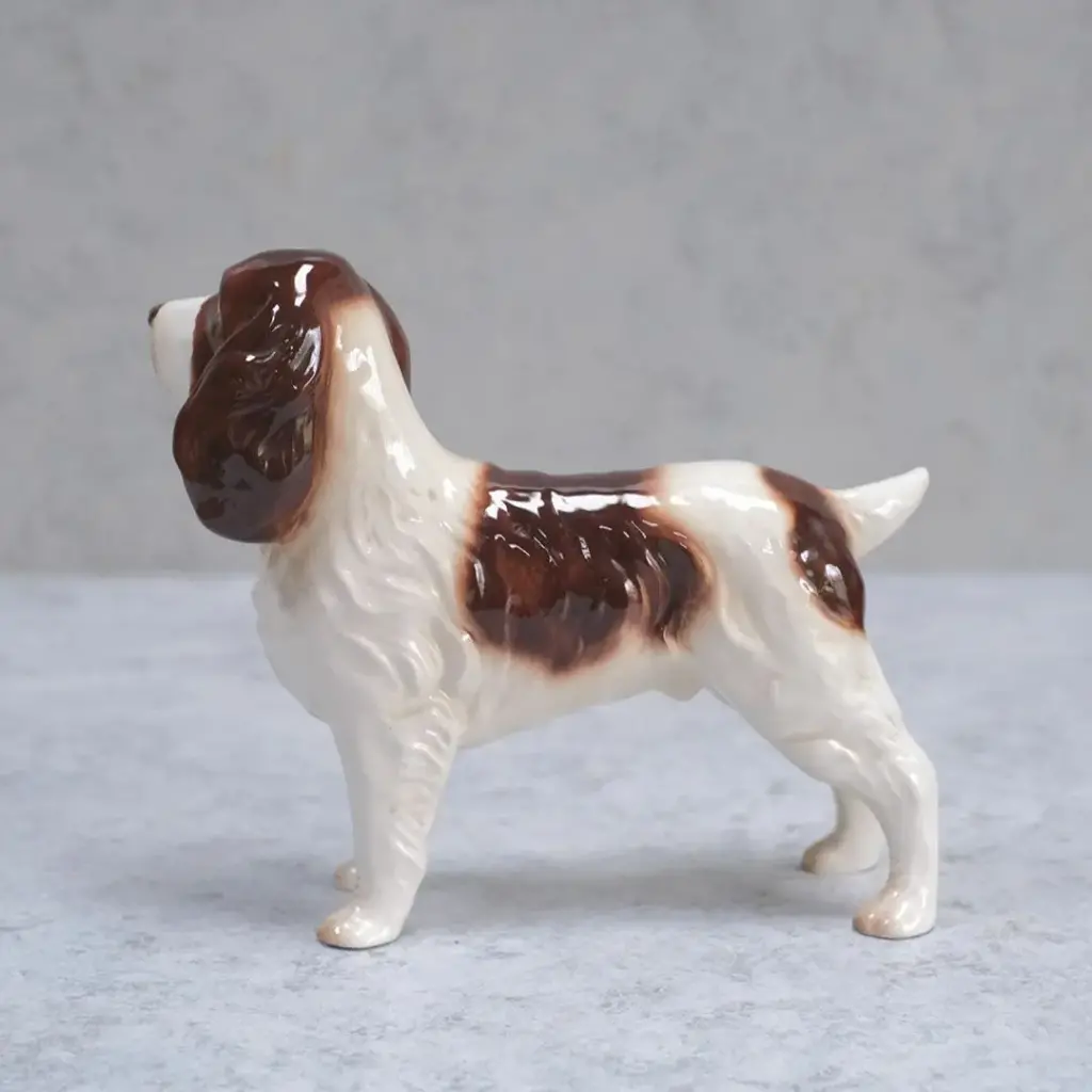 ヴィンテージオブジェ 犬の置物 陶器 イギリス
3