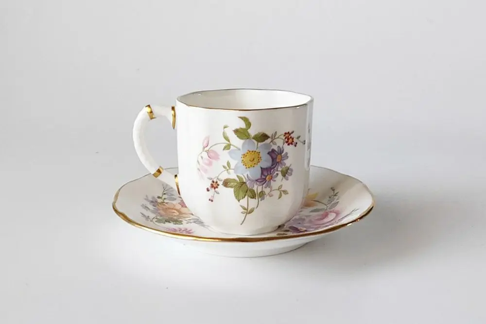 アンティークデミタスカップ&ソーサー Royal Crown Derby Posie 陶器 ボーンチャイナ
1