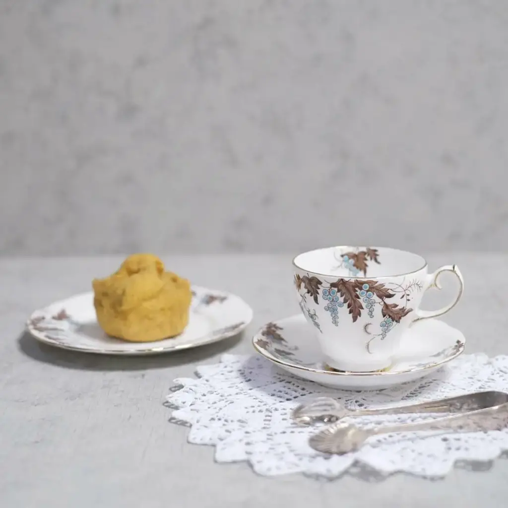 アンティーク ティーカップトリオGLAD STONE BONE CHINA イギリス 陶器/アンティーク食器