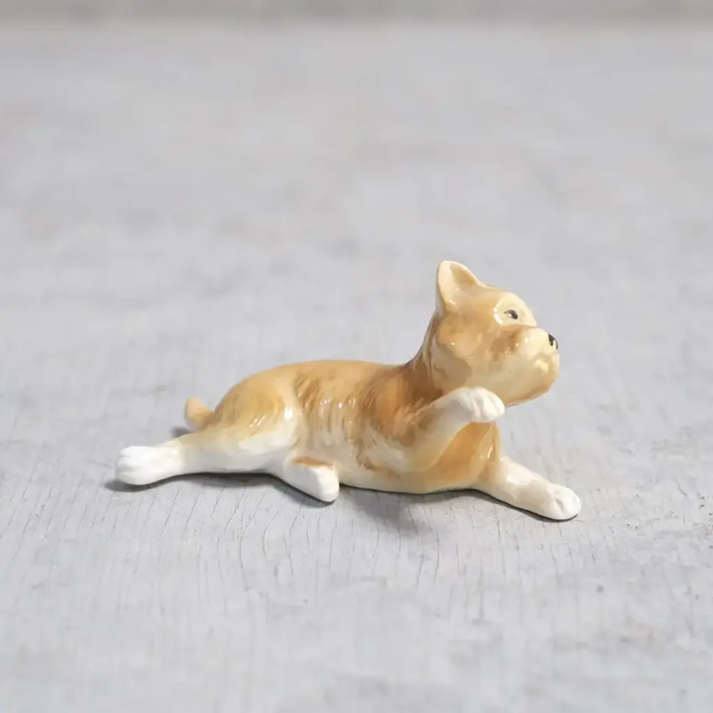 ヴィンテージフィギュリン 犬の陶器オブジェ 置物1