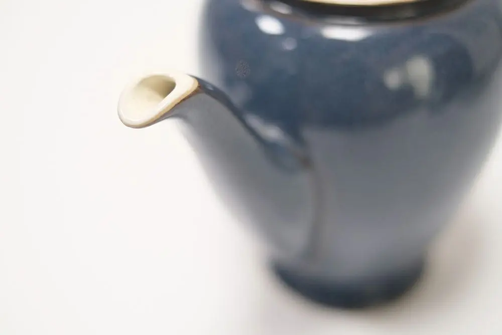 ヴィンテージDENBYコーヒーポット(チップあり)鮮やかで深いコバルトブルーが特徴的なインペリアルブルーシリーズ/アンティーク食器3
