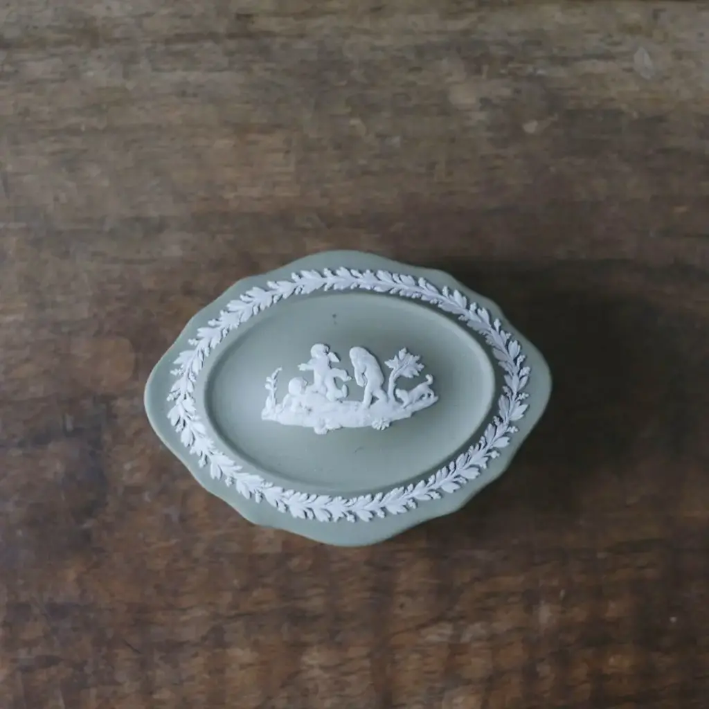 ヴィンテージ WEDGWOODジャスパー 小物入れ ケース ストーンウェア イギリス セージグリーン1