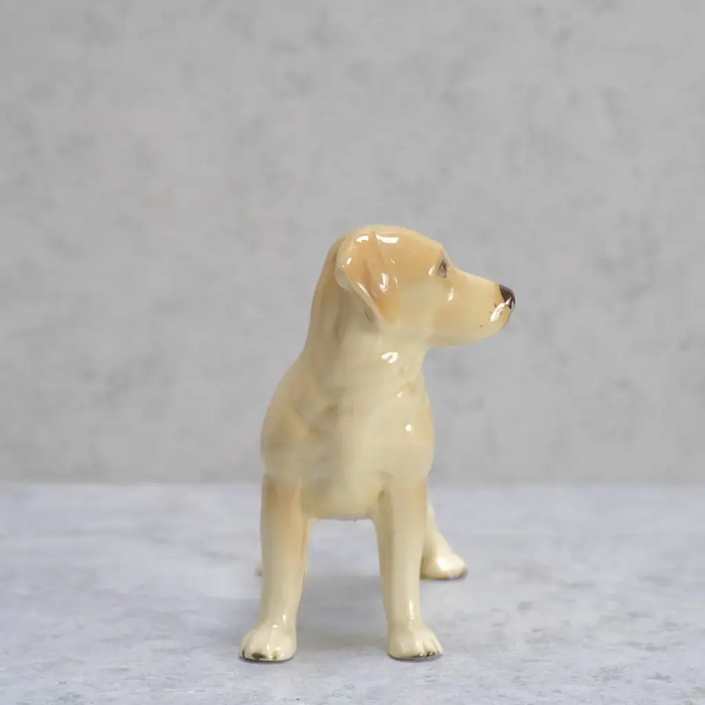 ヴィンテージ犬のフィギュリン 陶器人形 イギリス 置物 ゴールデンレトリバー1