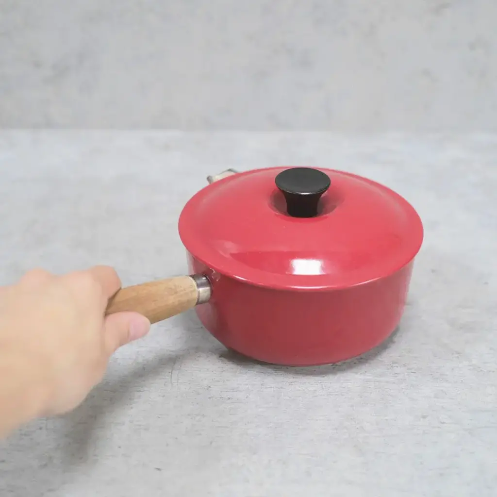 ヴィンテージ Le Creuset(ルクルーゼ)鍋 赤 片手鍋 フランス S2