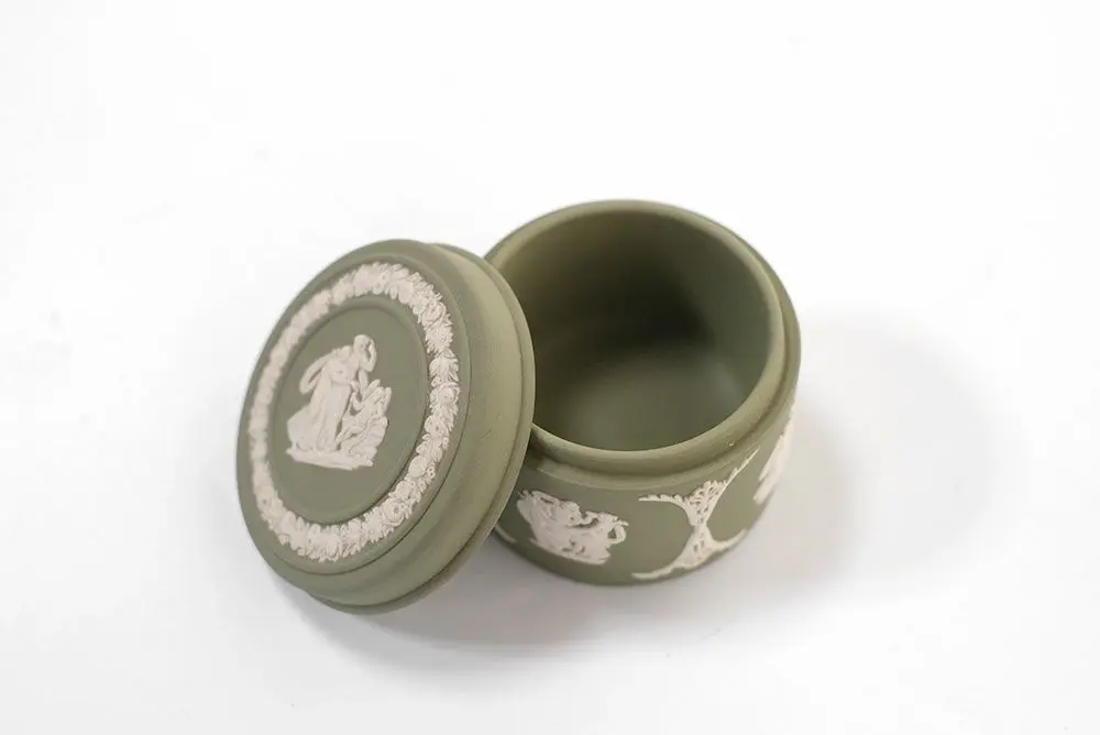 ヴィンテージ WEDGWOODジャスパー トリンケットボックス セージグリーン1